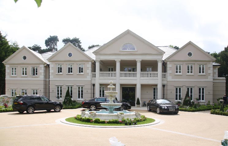 Impressive extension and renovation project complemented by our Slimline casement window collection Impressive extension and renovation project complemented by our Slimline casement window collection